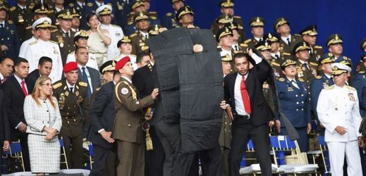 Prezidentova ochranka kryjící prezidenta Madura.