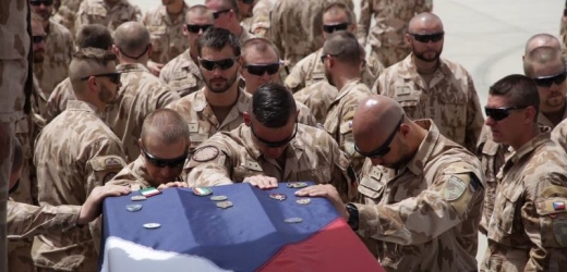 Základna Bagrám, 8. srpna 2018. Rozloučení s českými vojáky padlými při misi v Afghánistánu.