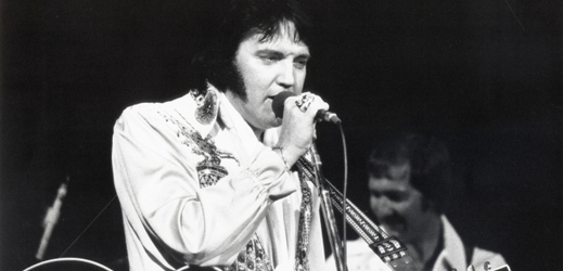 "Král rokenrolu" Elvis Presley.