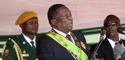 Zimbabwe má po 31 letech novou hlavu státu, Emmersona Mnangagwu.