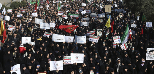 Protivládní demonstrace v Íránu v prosinci 2017.