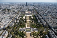 Historické maximum turistů, říká průzkum francouzské metropole.