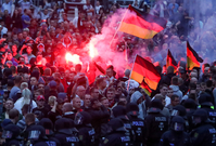 V Chemnitzu bylo zraněno 18 protestujících a dva policisté
