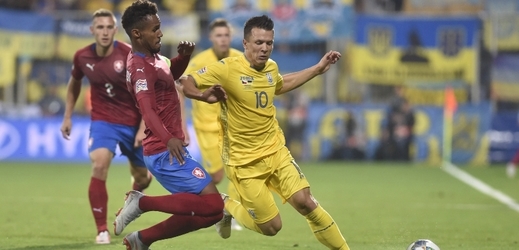 Vítězný gól Ukrajiny padl v nastavení po nedorozumění v české obraně.