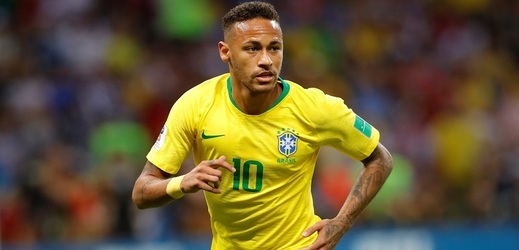 Hvězdný útočník Neymar bude kapitánem Brazílie.