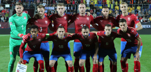 Základní jedenáctka fotbalistů, kteří nastoupili proti Ukrajině.