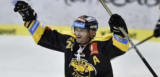 Viktor Hübl je nejproduktivnějším aktivním hráčem v hokejové extralize.