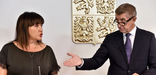 Premiér Andrej Babiš a ministryně financí Alena Schillerová.