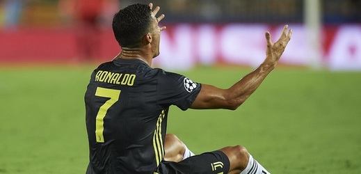 Na první zápas LM v dresu Juventusu bude chtít Cristiano Ronaldo rychle zapomenout.