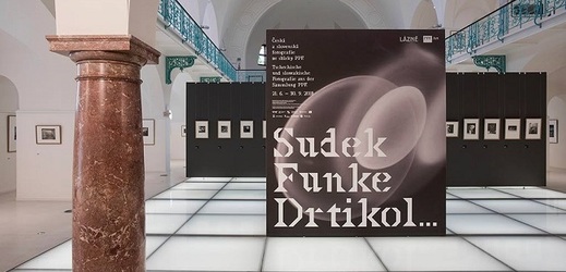 Výstava Sudek, Funke, Drtikol… v Oblastní galerii Liberec vrcholí.