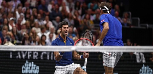 Novak Djokovič s Rogerem Federerem poprvé na jedné straně kurtu v Laver Cupu.