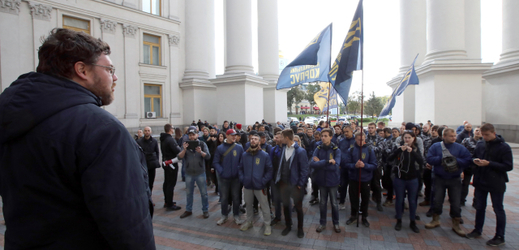 Demonstrace v Kyjevě podporující odvolání maďarského konzula.