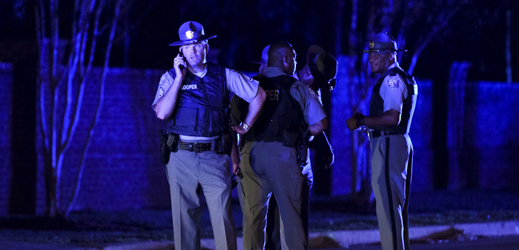 V Jižní Karolíně někdo postřelil pět policistů, jeden zemřel.