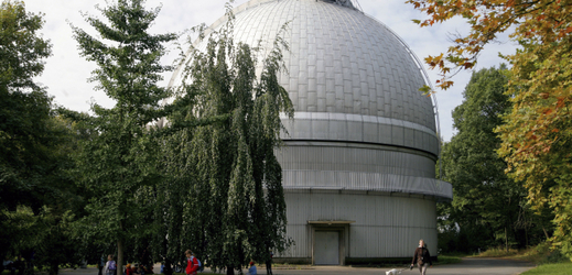 Kopule největšího dalekohledu v České republice v areálu Hvězdárny Ondřejov Astronomického ústavu AV ČR.