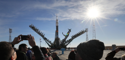 Start lodě Sojuz MS-10.