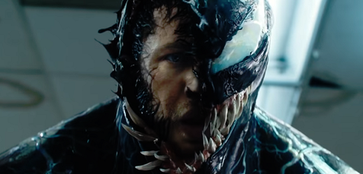 Snímek z filmu Venom.