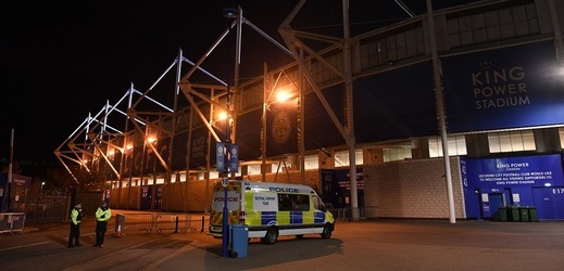 Vrtulník s majitelem fotbalového Leicesteru šel k zemi.