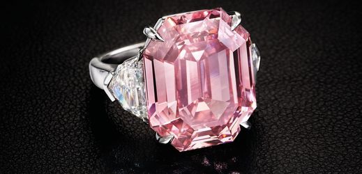 Růžový diamant Pink Legacy.
