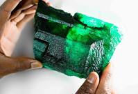 Kilogramový smaragd byl objeven v Zambii.