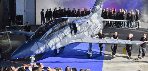 Aero Vodochody představilo 12. října 2018 v areálu společnosti v Odolené Vodě u Prahy nový letoun L-39NG.