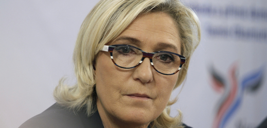Šéfka francouzského krajně pravicového Národního sdružení Marine Le Penová.