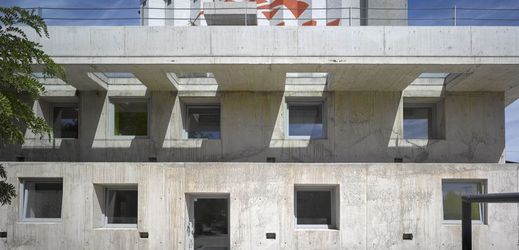 Českou cenu za architekturu má stavba ze surového betonu.
