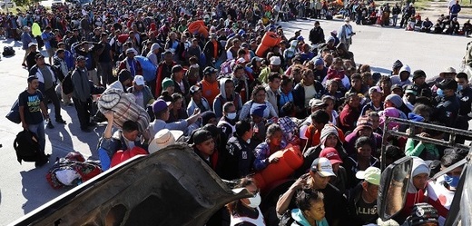 Migranti ze zemí Jižní Ameriky se přes Mexiko snaží dostat do USA.