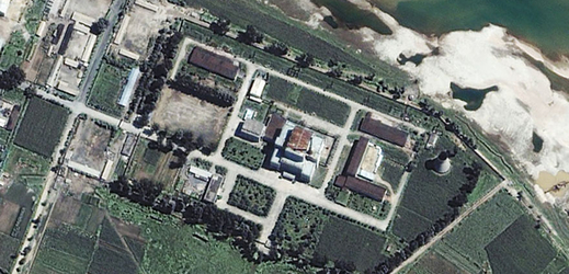 Jaderný komplex Jongbjon (2002).