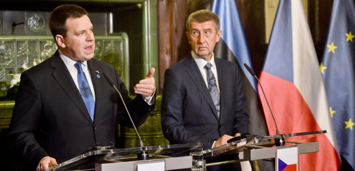 Premiér Andrej Babiš (vpravo) a estonský premiér Jüri Ratas.