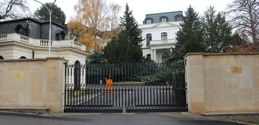 Budova velvyslanectví Ruské federace v Praze.