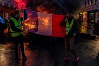 Demonstranti v Paříži.