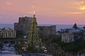 Slavnostní rozsvícení stromu si o první adventní neděli užili i v antickém městě Byblos v Libanonu.