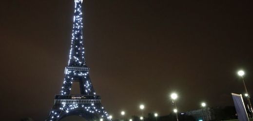 Eiffelova věž v Paříži.