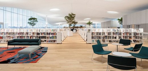 Finsko otevřelo v Helsinkách knihovnu budoucnosti.
