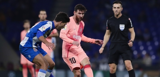 Lionel Messi se dvakrát parádně trefil z přímého kopu. 