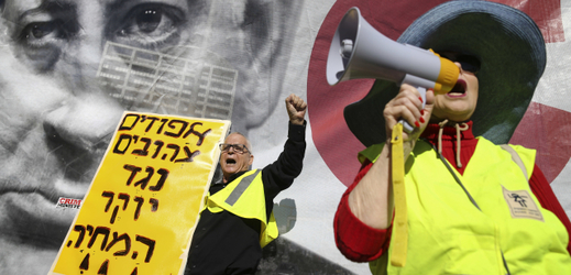 Izraelci protestovali ve žlutých vestách proti zdražování.