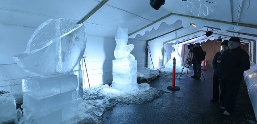Ledové a sněhové království v Rožnově pod Radhoštěm v roce 2017.
