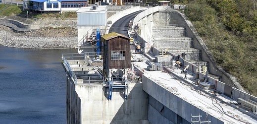 Vranovská přehrada se opravuje od roku 2016.