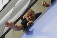 Exprezident Luiz Inácio Lula da Silva, uvězněný v dubnu za korupci.