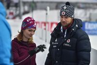 Olympijští vítězové ve sportovní střelbě a manželé Kateřina (vlevo) a Matt (vpravo) Emmonsovi v dějišti Světového poháru v biatlonu v Novém Městě na Moravě.
