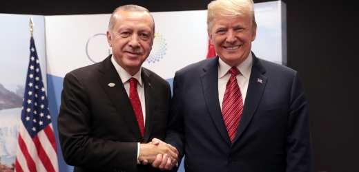 Erdogan (vlevo) a Trump. 
