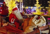 Santa Claus a jeho sobí spřežení vyrazili na vánoční misi do Laponska.