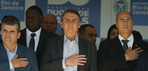 Jair Bolsonaro (uprostřed), nově zvolený prezident Brazílie.