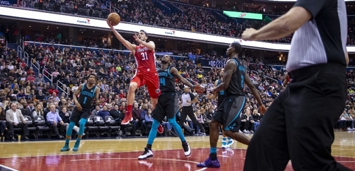 Tomáš Satoranský zažil v NBA nejlepší večer v kariéře. 