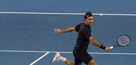 Roger Federer měl respekt ze servisu Sereny Williamsové. 