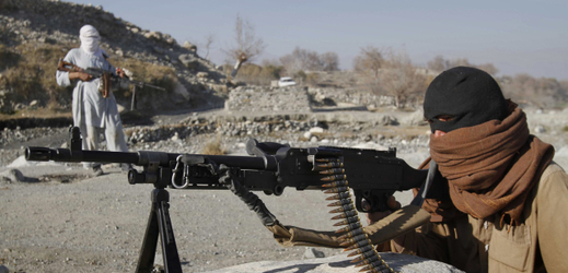 Talibán zaútočil na afgánskou základu.