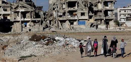 Sýrie zničená válkou, která trvá již dlouhých osm let.