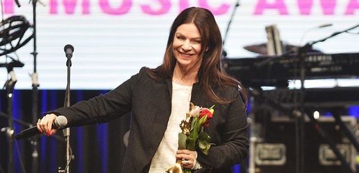 Anna K zvítězila loňský rok v anketě Žebřík v kategorii zpěvaček.