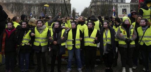 Protest žlutých vest ve Francii.