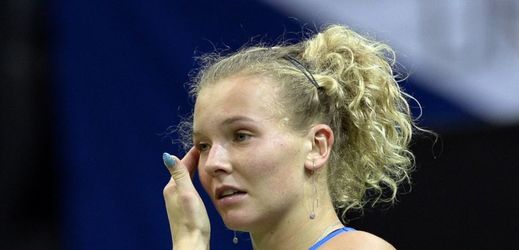 Kateřina Siniaková po úspěšné kvalifikaci skončila hned v prvním kole. 